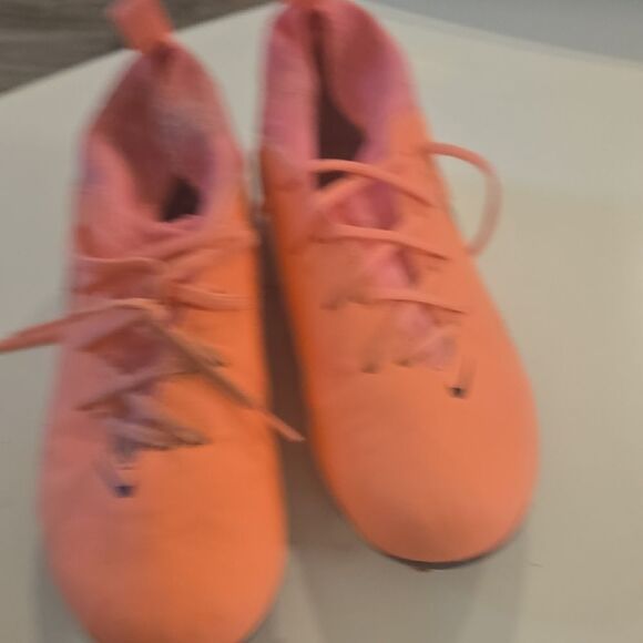 Nike Orange and Pink Sneakers Sleek Modern Design - Picture 6 of 8